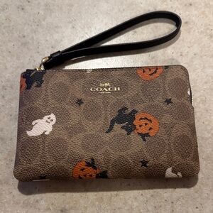 COACH Corner Zip Wristlet Signature Canvas Halloween Print